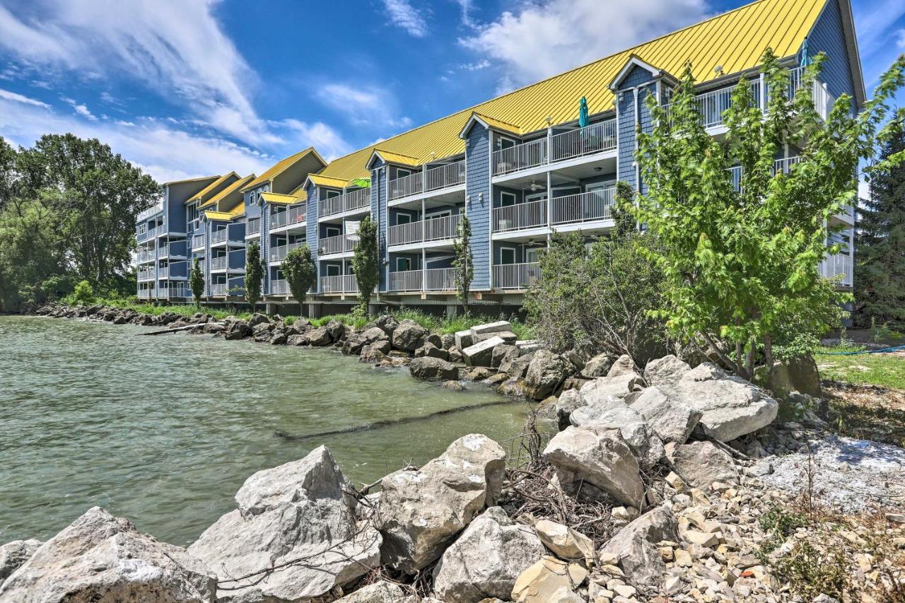 Appartement Waterfront Bass Island Retreat With Balcony And Tv à Put-in-Bay Extérieur photo