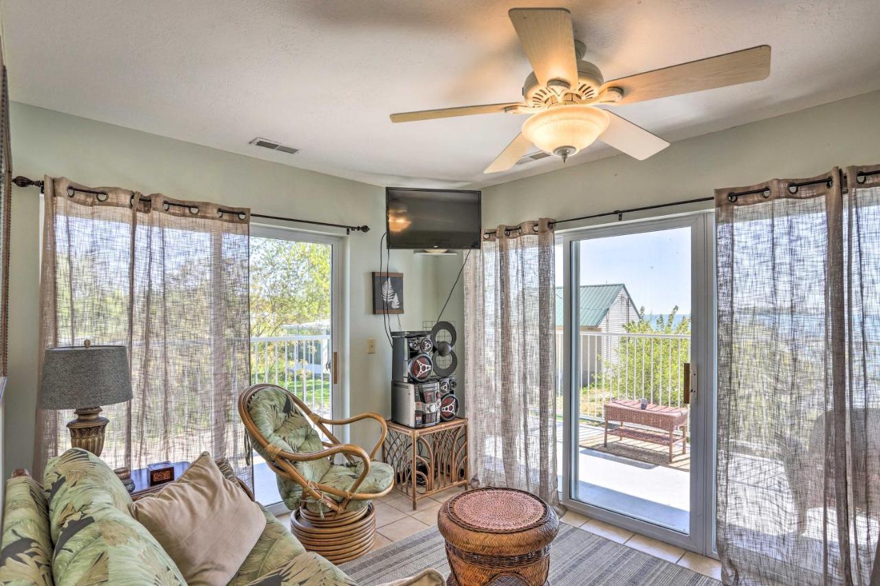 Appartement Waterfront Bass Island Retreat With Balcony And Tv à Put-in-Bay Extérieur photo