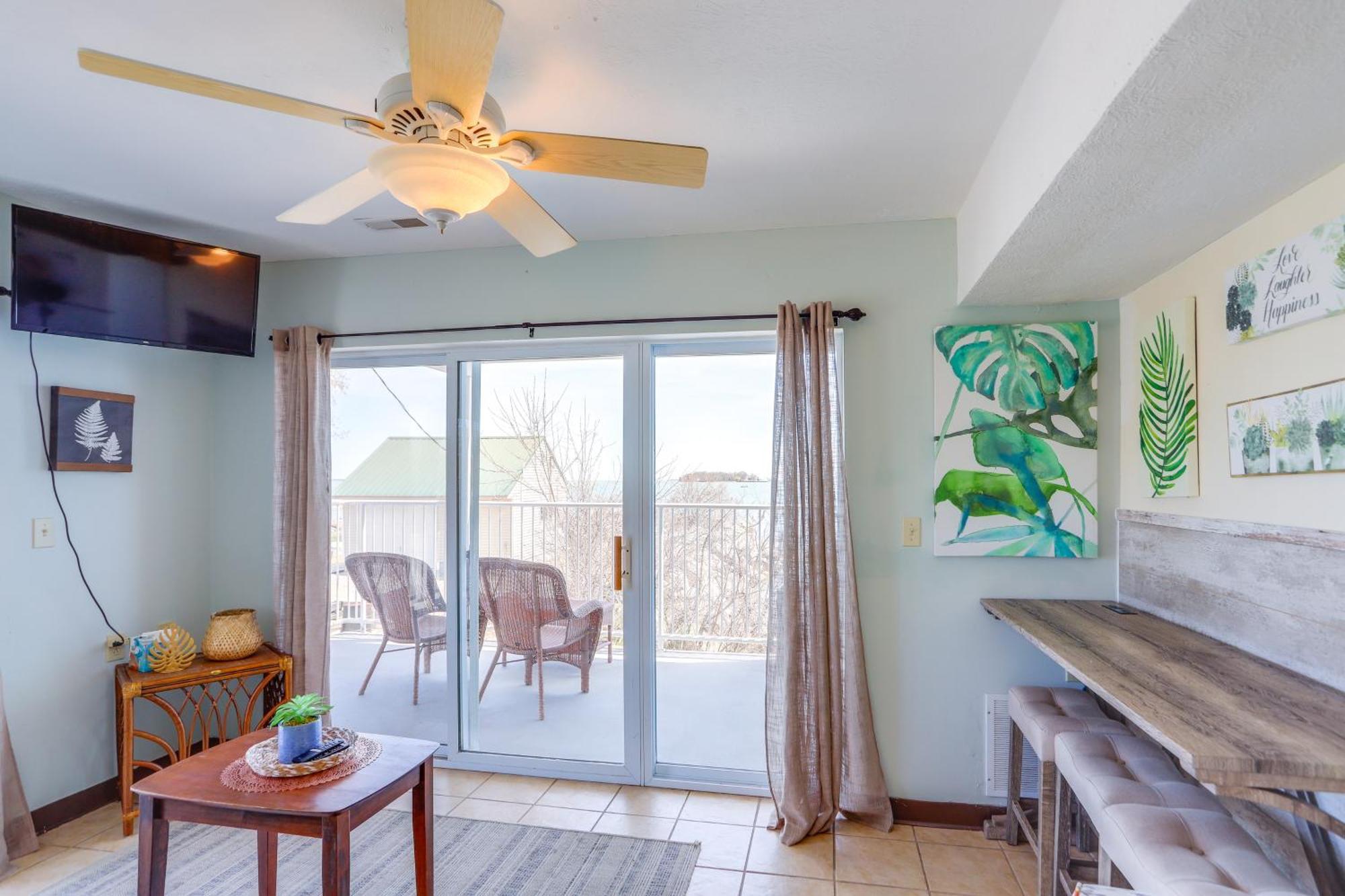 Appartement Waterfront Bass Island Retreat With Balcony And Tv à Put-in-Bay Extérieur photo